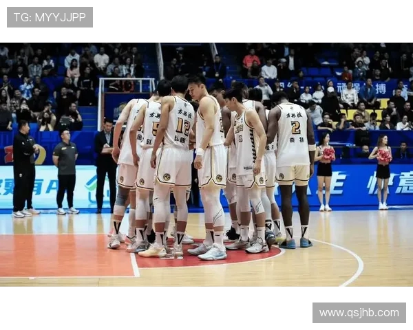 2017年四川队与广厦队激战回顾：精彩瞬间与战术分析