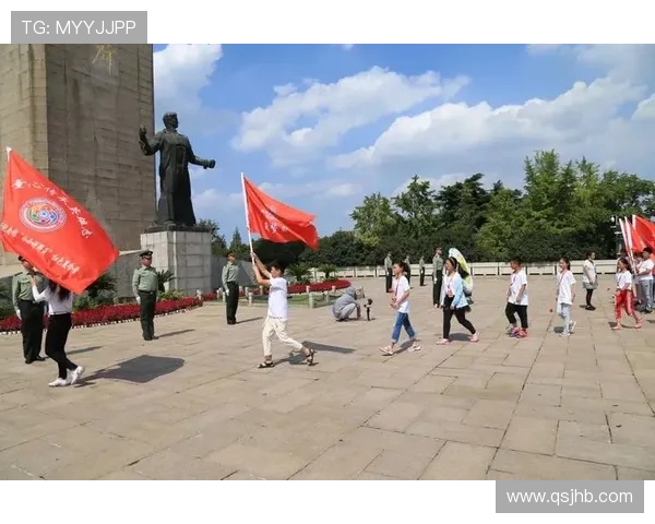 钟诚的成长之路：从普通少年到卓越领袖的蜕变与启示